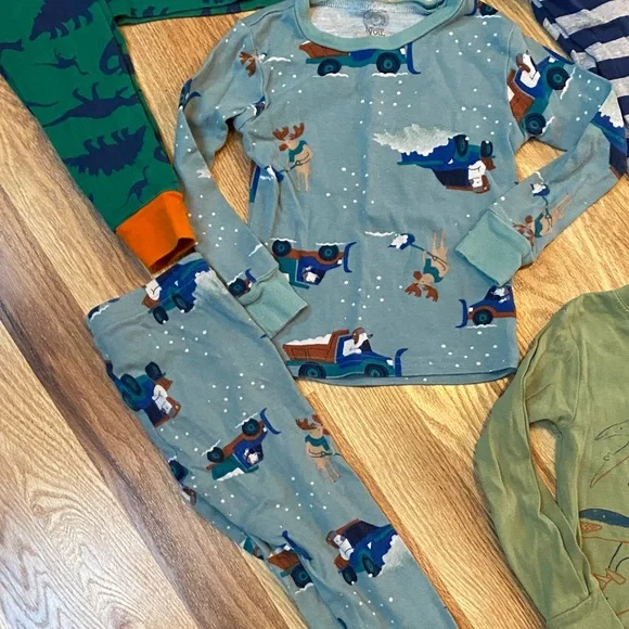Kids Dinosaur and Animal Pajama Bundle. Size 3T from Carters - Picture 3 of 7